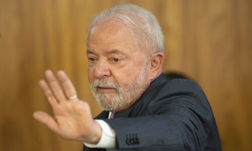 Brasília (DF), 03/05/2023 - O presidente Luiz Inácio Lula da Silva durante cerimônia de assinatura do decreto de qualificação da organização social que vai gerir o Centro de Bionegócios da Amazônia (CBA). Foto: Marcelo Camargo/Agência Brasil