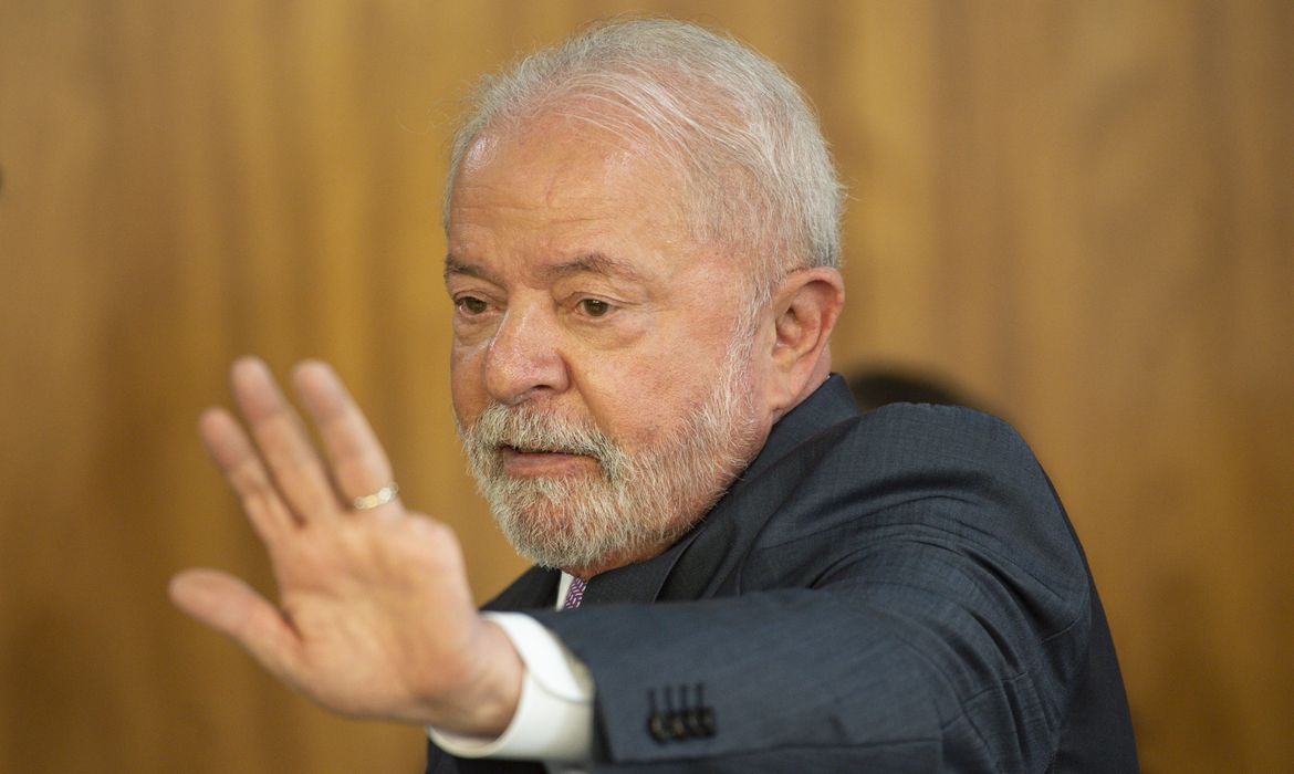 Brasília (DF), 03/05/2023 - O presidente Luiz Inácio Lula da Silva durante cerimônia de assinatura do decreto de qualificação da organização social que vai gerir o Centro de Bionegócios da Amazônia (CBA). Foto: Marcelo Camargo/Agência Brasil