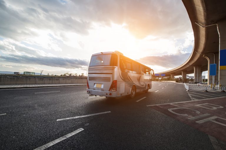 Ônibus. Foto: Freepik