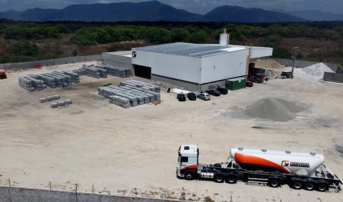 Fábrica da Fornecedora Pavimentos, em Itaitinga. Foto: Divulgação